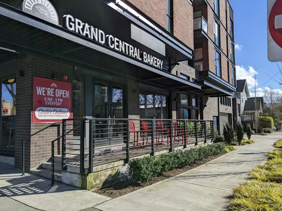Apartment A Premier Smart Condo With Parking Seattle